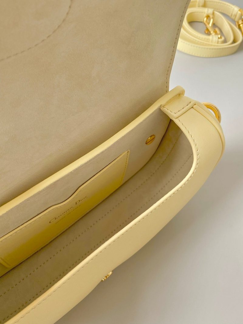 20221022_i1666432612_6641_4_jpg medium cd east west bobby 22cm cream calfskin ghw