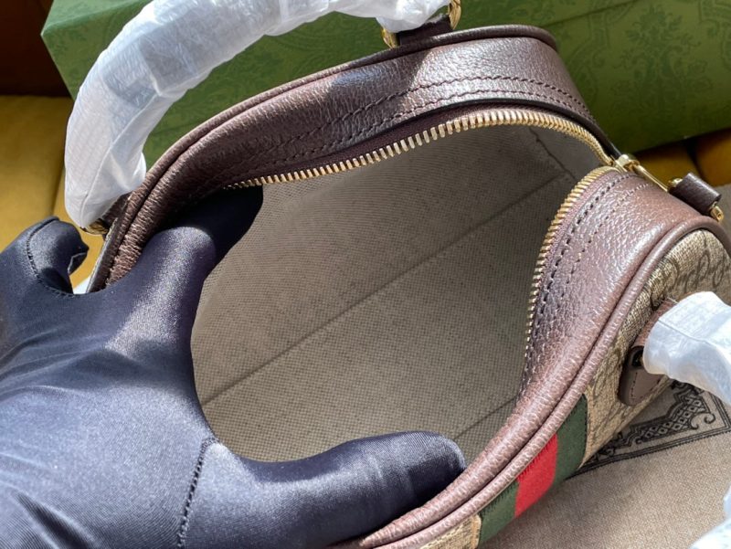 20221030_i1667114822_9767_8_jpg OPHIDIA GG SMALL 21 SHOULDER BAG BEIGE AND EBONY SUPREME CANVAS