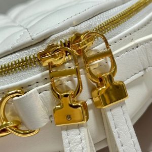 20221030_i1667130296_3059_6_jpg cd caro box 18 white calfskin