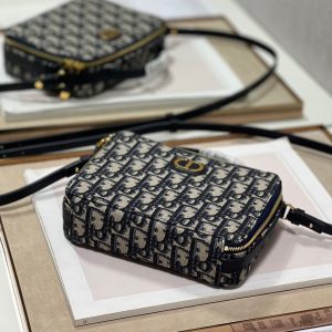 cd caro box 18 blue oblique embroidery