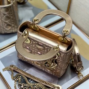 20221103_i1667461824_4941_7_jpg mini lady 17 light purple metalic lambkin