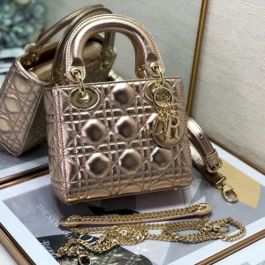 20221103_i1667461824_6946_1_jpg mini lady 17 light purple metalic lambkin