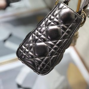 20221103_i1667461914_5096_5_jpg mini lady 17 dark purple metalic lambskin