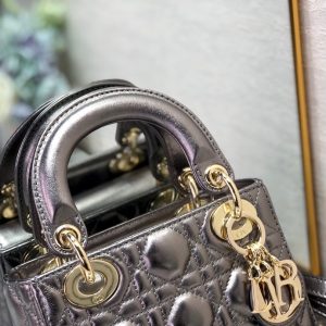 20221103_i1667461914_6321_3_jpg mini lady 17 dark purple metalic lambskin