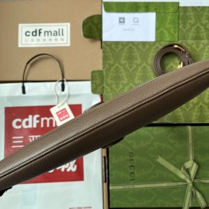 20221115_i1668492720_164_3_jpg MEDIUM SHOULDER BAG 39 IN COFFEE CALFSKIN GOLD HARDWARE