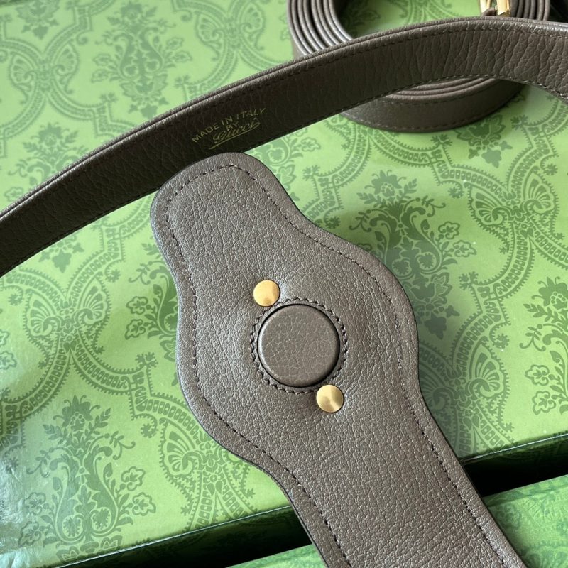 20221115_i1668492720_788_5_jpg MEDIUM SHOULDER BAG 39 IN COFFEE CALFSKIN GOLD HARDWARE