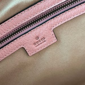 20221116_i1668579012_6751_7_jpg MEDIUM SHOULDER BAG 39 IN LIGHT PINK CALFSKIN GOLD HARDWARE