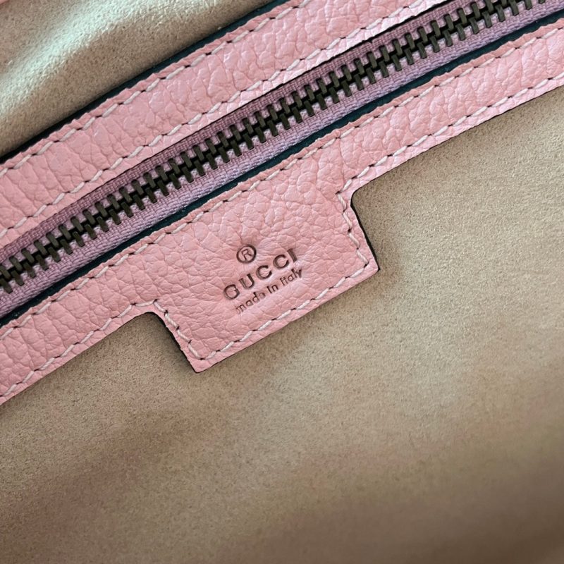 20221116_i1668579012_6751_7_jpg MEDIUM SHOULDER BAG 39 IN LIGHT PINK CALFSKIN GOLD HARDWARE