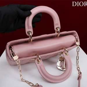 20221205_a1670215565477_4563_jpg medium lady d-joy 26 antique pink lambskin