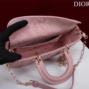 20221205_a1670215565573_4350_jpg medium lady d-joy 26 antique pink lambskin