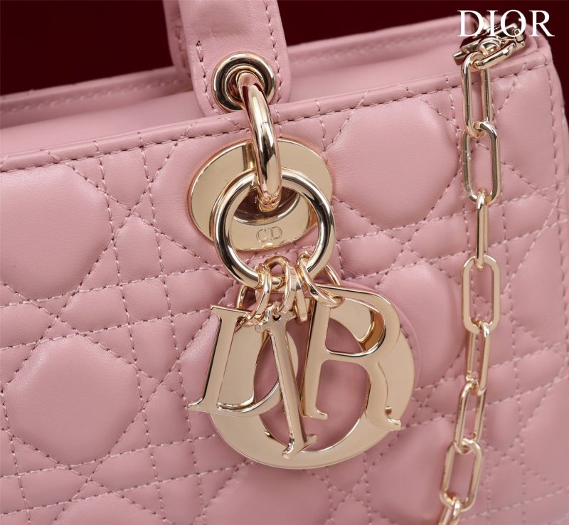 20221205_a1670215565824_8008_jpg medium lady d-joy 26 antique pink lambskin