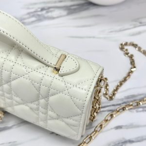 20221212_i1670826322_1734_4_jpg LADY 21 CHAIN BAG IN WHITE LAMBSKIN
