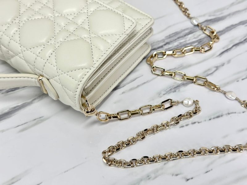 20221212_i1670826322_2523_5_jpg LADY 21 CHAIN BAG IN WHITE LAMBSKIN