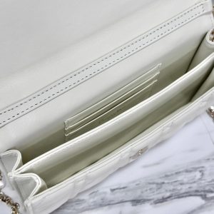 20221212_i1670826322_8386_7_jpg LADY 21 CHAIN BAG IN WHITE LAMBSKIN