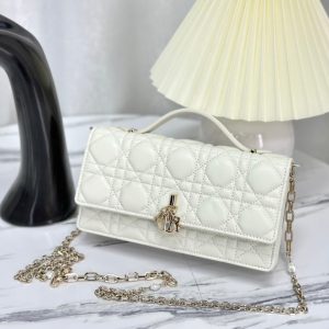 20221212_i1670826322_934_3_jpg LADY 21 CHAIN BAG IN WHITE LAMBSKIN