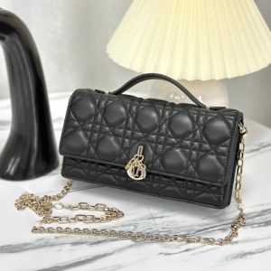 20221212_i1670826720_1081_3_jpg LADY CHAIN BAG 21 IN BLACK LAMBSKIN