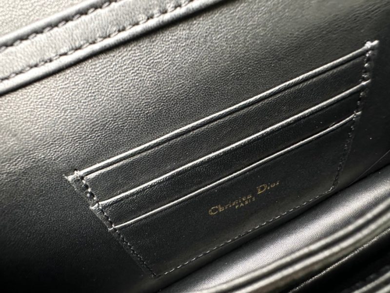 20221212_i1670826720_1169_8_jpg LADY CHAIN BAG 21 IN BLACK LAMBSKIN