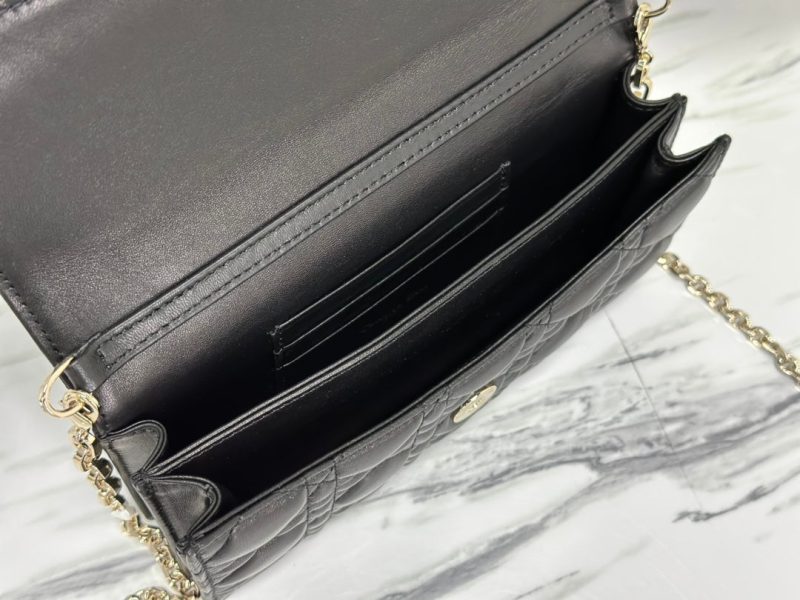 20221212_i1670826720_8660_7_jpg LADY CHAIN BAG 21 IN BLACK LAMBSKIN