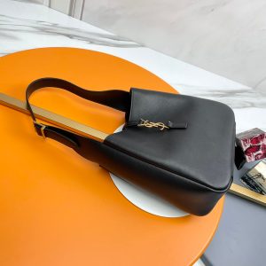 le 5a7 small 23cm black calfskin