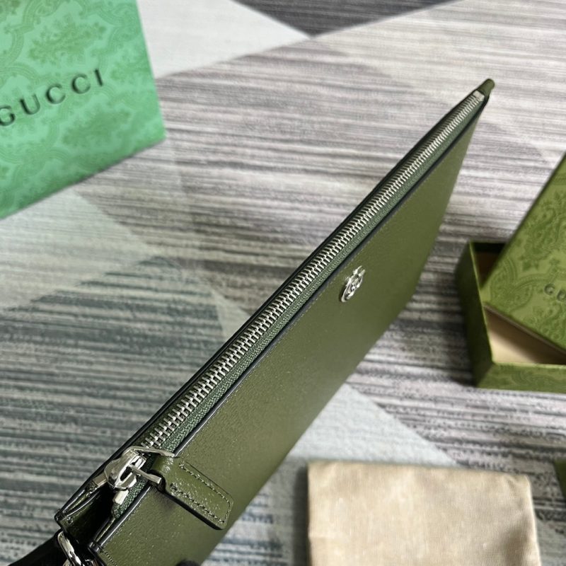 20221214_i1671028494_1970_4_jpg MARMONT POUCH 30 IN ARMY GREEN LAMBSKIN