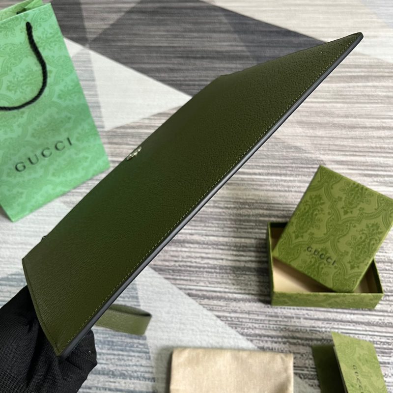 20221214_i1671028494_5247_6_jpg MARMONT POUCH 30 IN ARMY GREEN LAMBSKIN