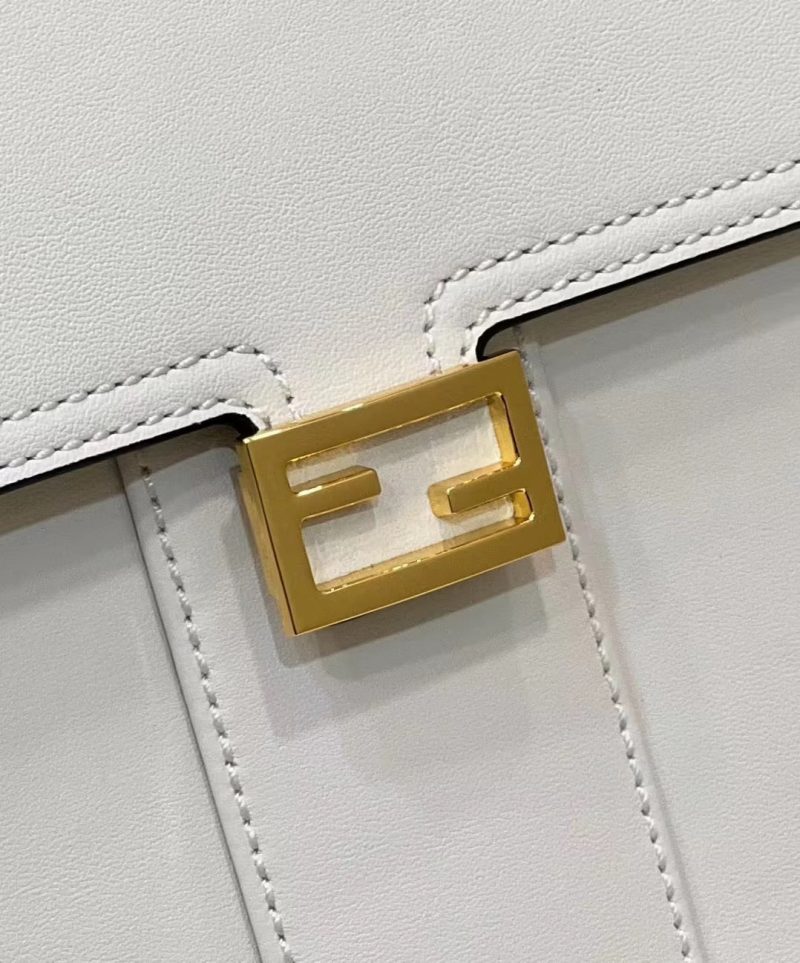 FendiI PEEKABOO 33 BAG IN WHITE CALFSKIN WITH STRAP GOLD HARDWARE