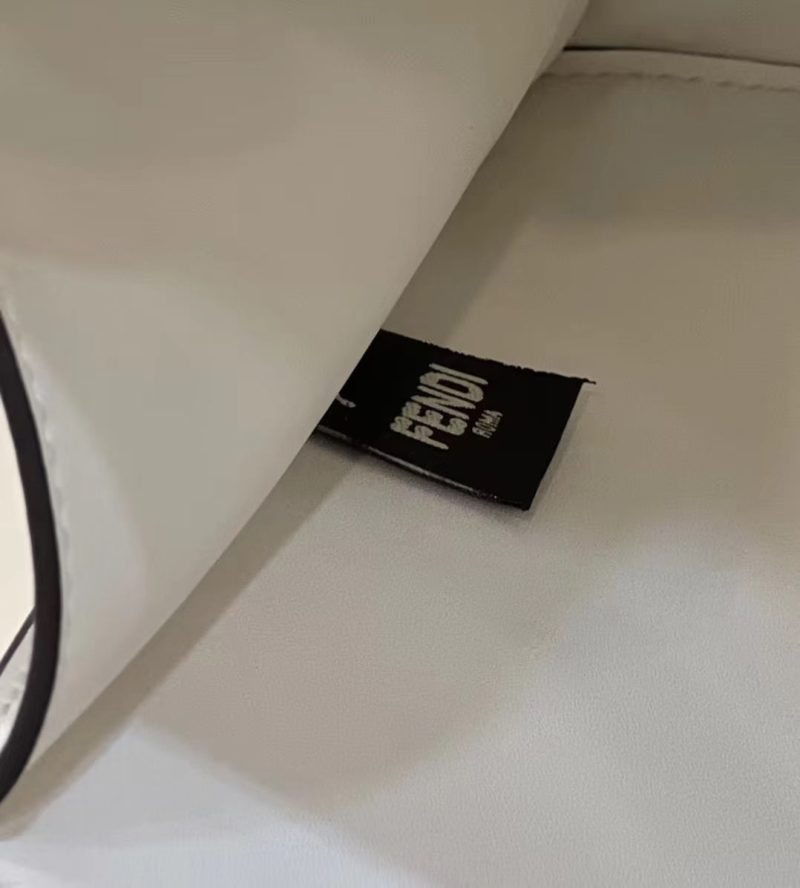 FendiI PEEKABOO 33 BAG IN WHITE CALFSKIN WITH STRAP GOLD HARDWARE