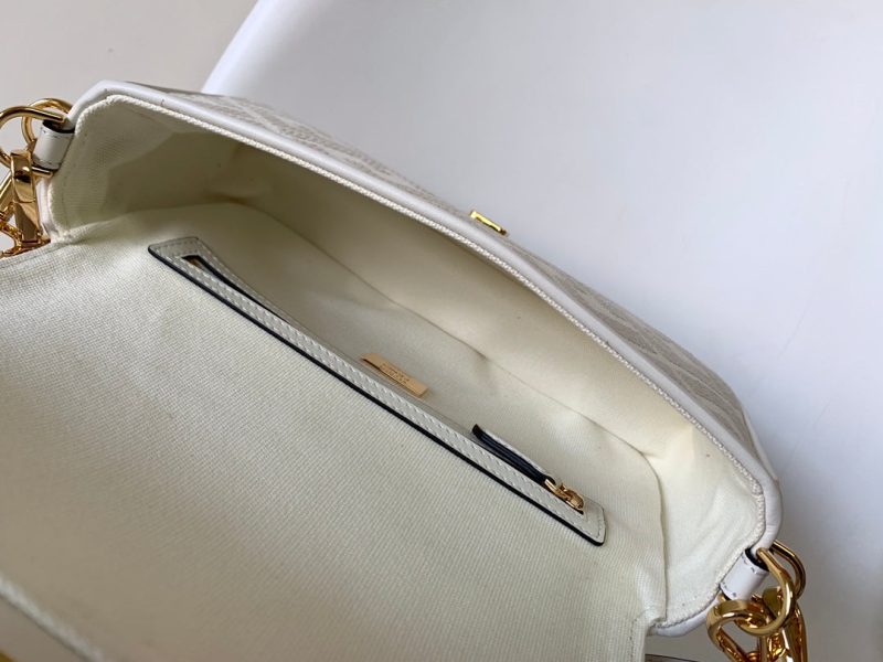 Fendi Baguette White Canvas Bag 27 with FF Embroidery Ghw