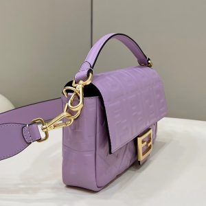 Baguette 27cm Violet Lambskin Gold Hardware