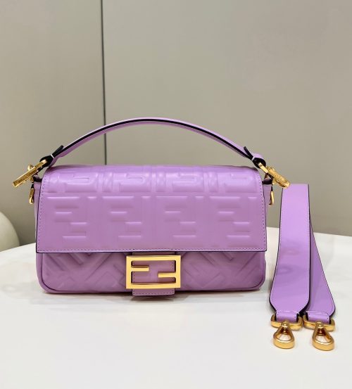 20221228_i1672213730_9522_0_jpg Baguette 27cm Violet Lambskin Gold Hardware