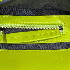 20221228_i1672214275_650_7_jpg_5fa65d2f-88aa-4fb2-8ecc-6f8efc7ccfb0 BAGUETTE WITH FF MOTIF 27 IN LIMERICK SOFT LAMBSKIN GOLD HARDWARE