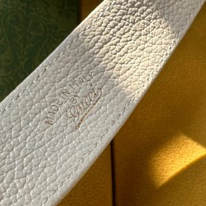 20221228_i1672222212_5313_8_jpg SHOULDER BAG 25 IN WHITE LAMBSKIN GOLD HARDWARE