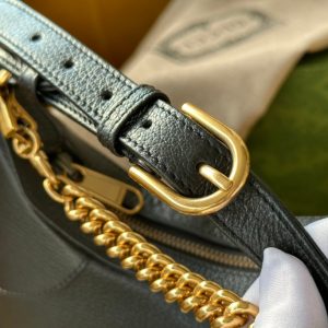 20221228_i1672222344_6450_6_jpg SHOULDER BAG 25 IN BLACK LAMBSKIN GOLD HARDWARE