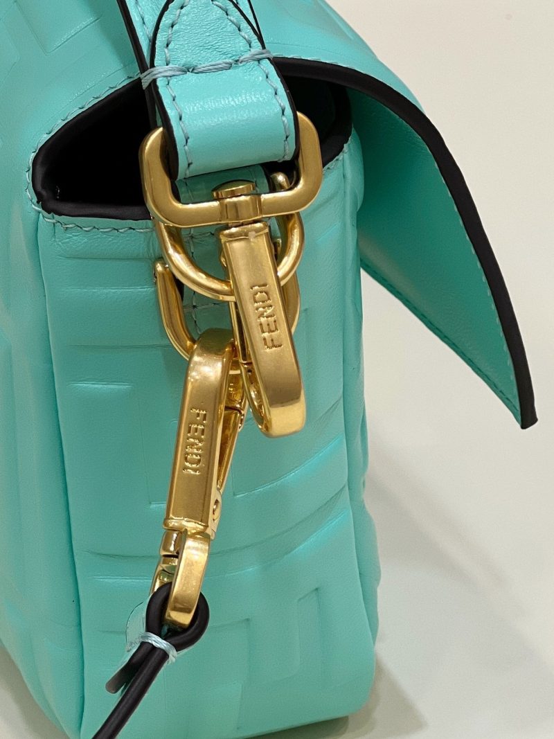 20230110_i1673326665_7705_6_jpg Baguette 27cm Tiffany Blue Lambskin Gold Hardware