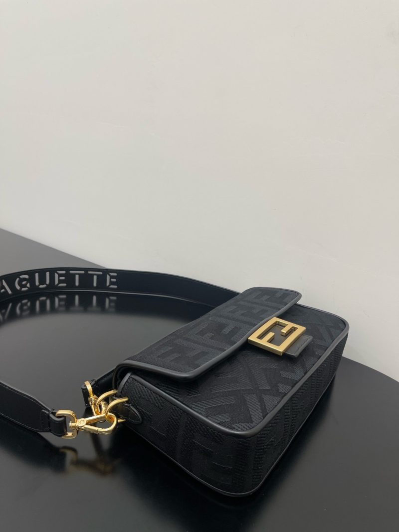 20230114_i1673680671_6858_2_jpg FendiI 26 BAGUETTE BLACK NAPPA LEATHER BAG WITH GOLD HARDWARE