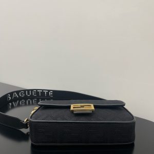 20230114_i1673680671_7927_1_jpg FendiI 26 BAGUETTE BLACK NAPPA LEATHER BAG WITH GOLD HARDWARE