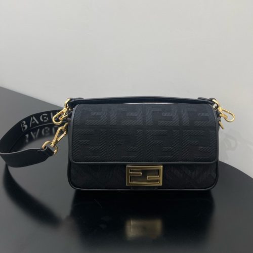 FendiI 26 BAGUETTE BLACK NAPPA LEATHER BAG WITH GOLD HARDWARE