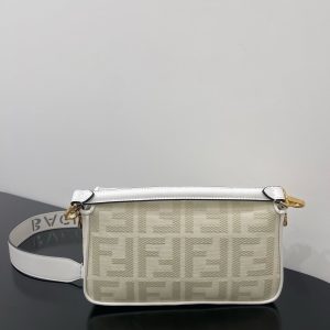 FendiI 26 BAGUETTE WHITE NAPPA LEATHER BAG WITH GOLD HARDWARE