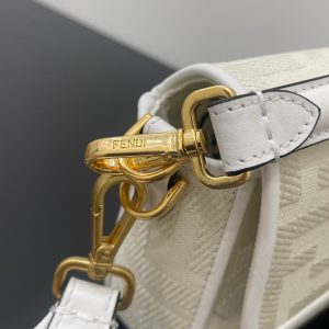 FendiI 26 BAGUETTE WHITE NAPPA LEATHER BAG WITH GOLD HARDWARE