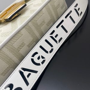 FendiI 26 BAGUETTE WHITE NAPPA LEATHER BAG WITH GOLD HARDWARE