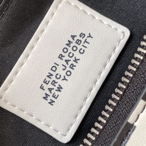 FendiIGRAPHY SMALL 29 IN WHITE MIX BLACK SMOOTH CALFSKIN SILVER HARDWARE