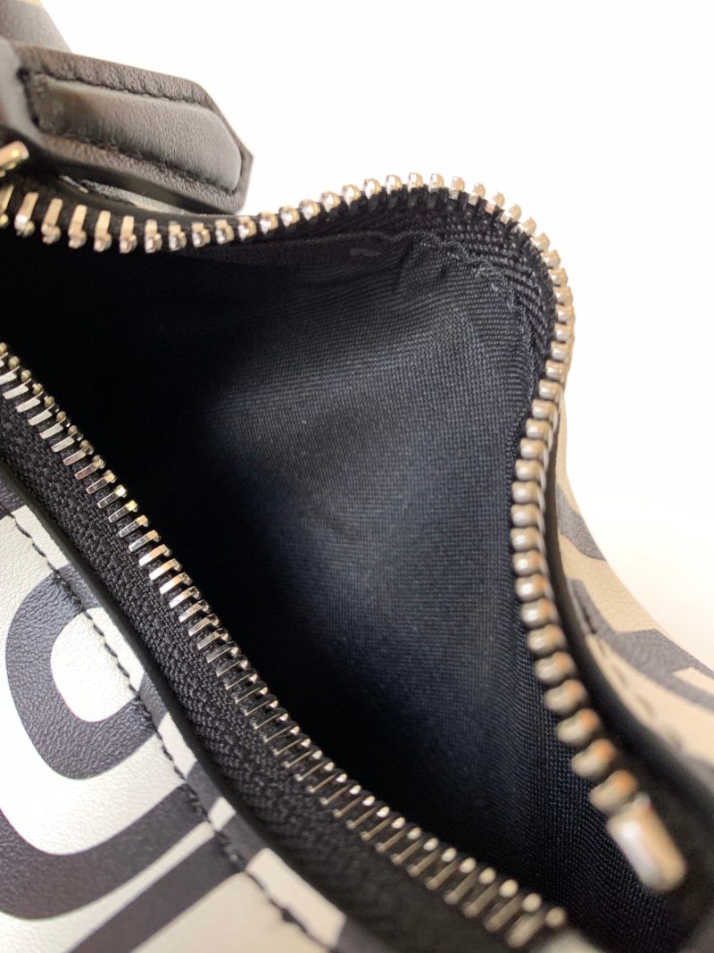 FendiIGRAPHY MINI 16 IN WHITE MIX BLACK SMOOTH CALFSKIN SILVER HARDWARE