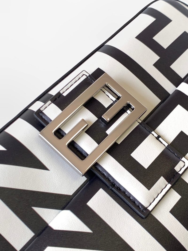 Fendi Roma & Marc Jacobs 27 Bag Black White Leather Shw