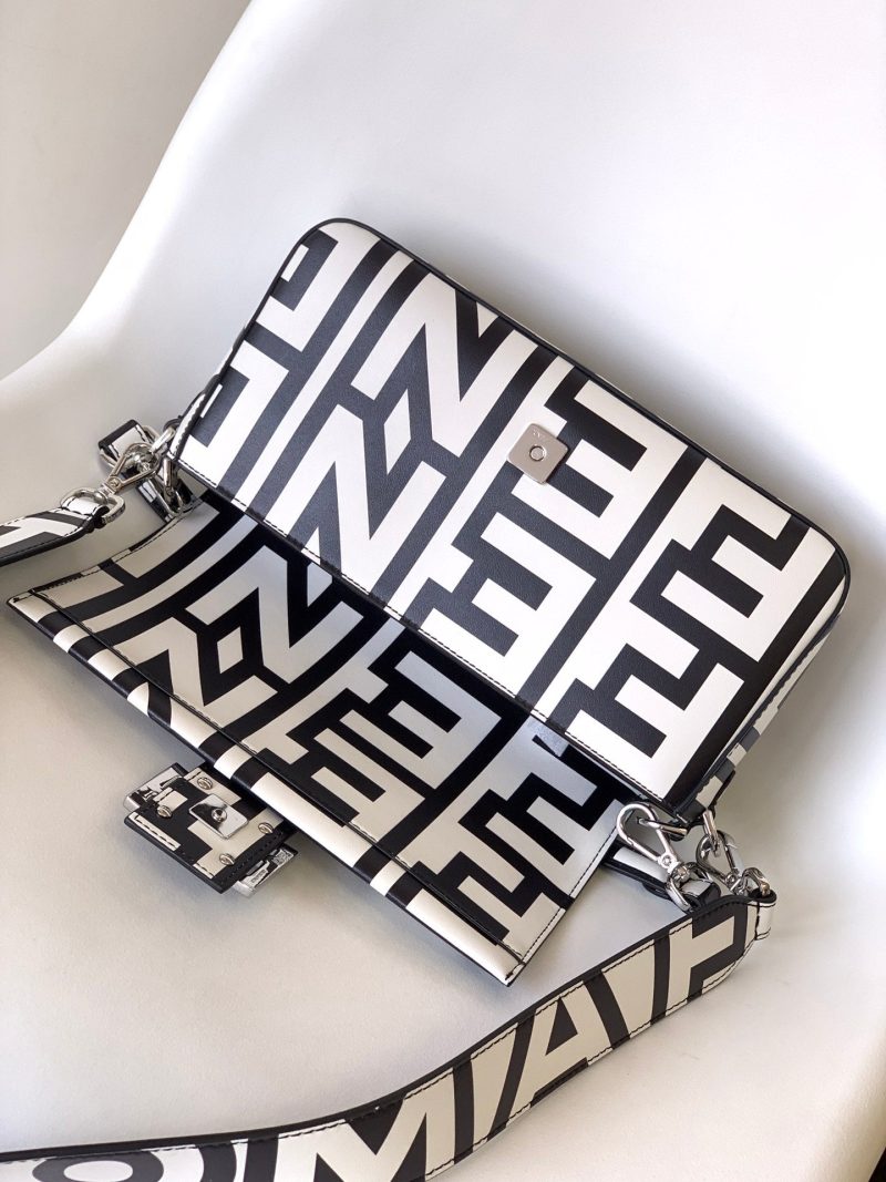 Fendi Roma & Marc Jacobs 27 Bag Black White Leather Shw