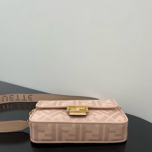 FendiI 26 BAGUETTE LIGHT PINK NAPPA LEATHER BAG WITH GOLD HARDWARE