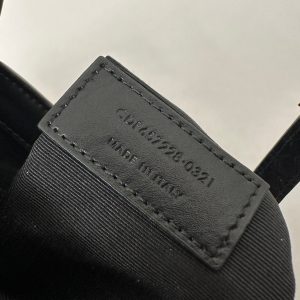 Le 5 a 7 24 Snake Black Lambskin Ghw