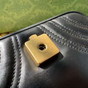 GG MARMONT MINI 18 HANDBAG IN BLACK CALFSKIN