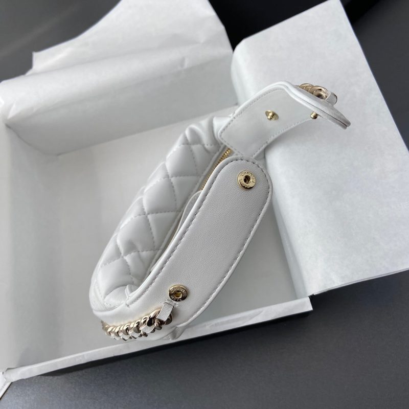CC Pouch Bag 16cm White Lambskin GHW 229975