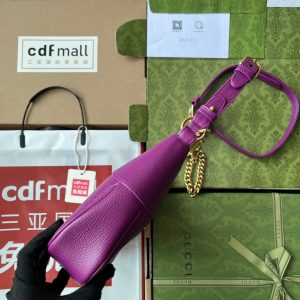 20230304_i1677909864_3182_2_jpg SHOULDER BAG 25 IN VIOLET CALFSKIN GOLD HARDWARE