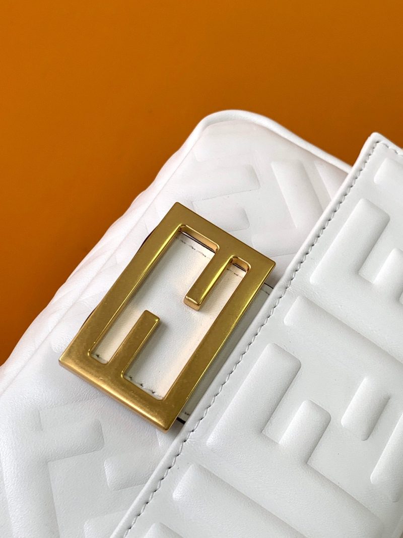 20230314_i1678773384_1352_7_jpg_b279895e-9010-4012-bc0f-e929fdea5f43 Mini Baguette Bag 20 With FF Motif White Leather Ghw